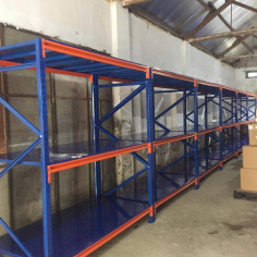 Kệ Trung Tải 300kg: 1,5m x 0,5m x 2m (3 tầng mâm)